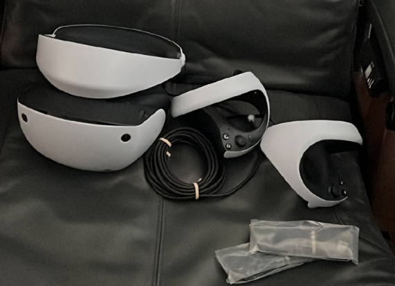 索尼PS VR 2真机照曝光，将于明年正式发售
